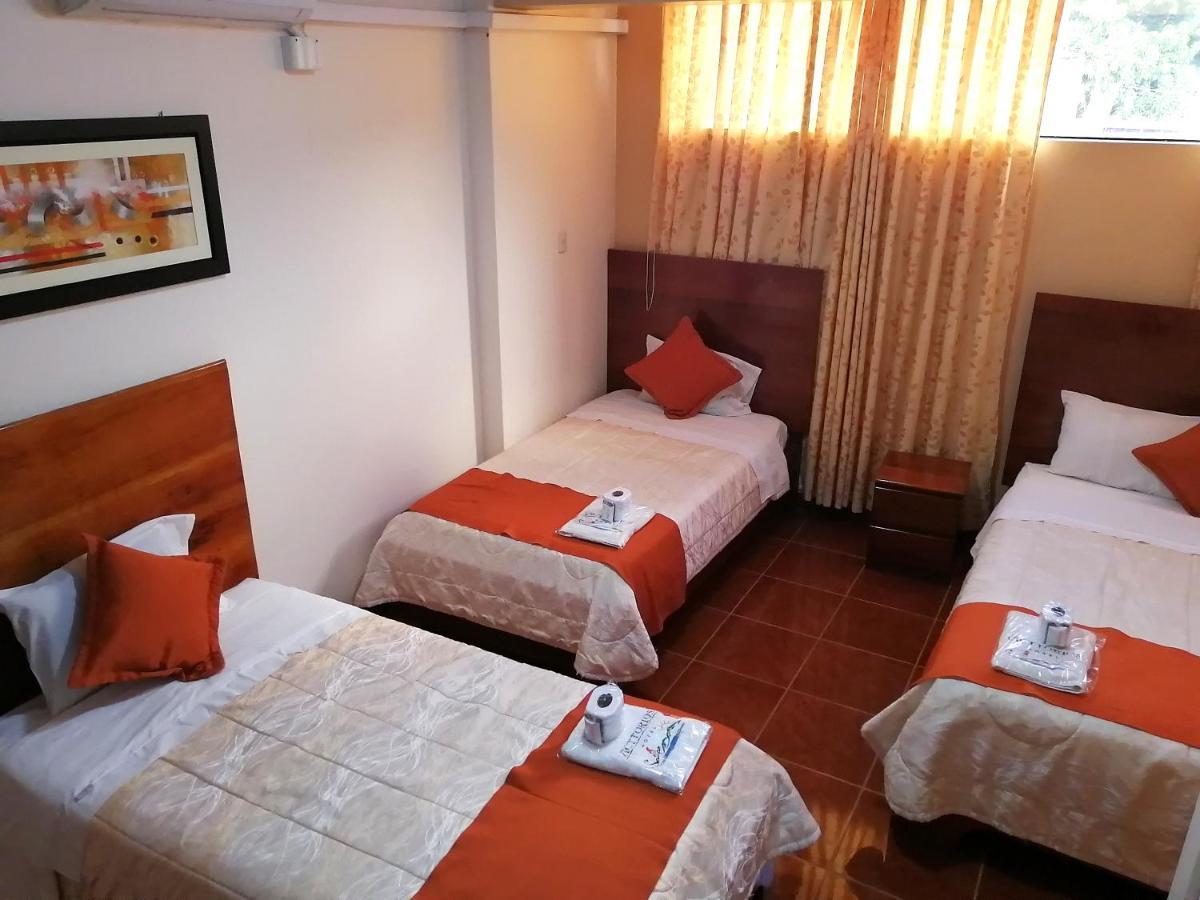 Victtorios Hotel Satipo Exterior foto